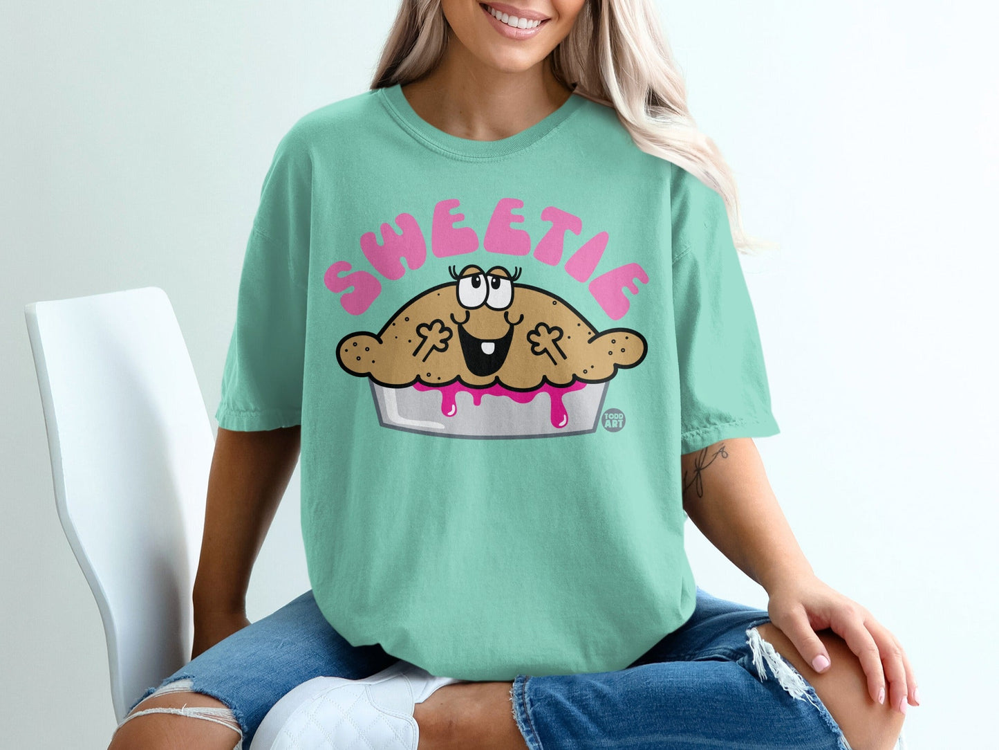 Sweetie Cartoon Pie Graphic Short Sleeve Shirt