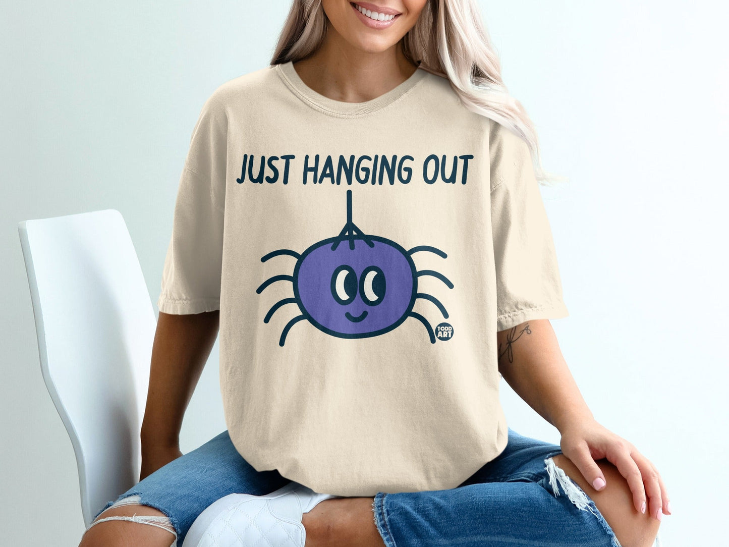 Just Hanging Out Cute Purple Spider Graphic T-shirt