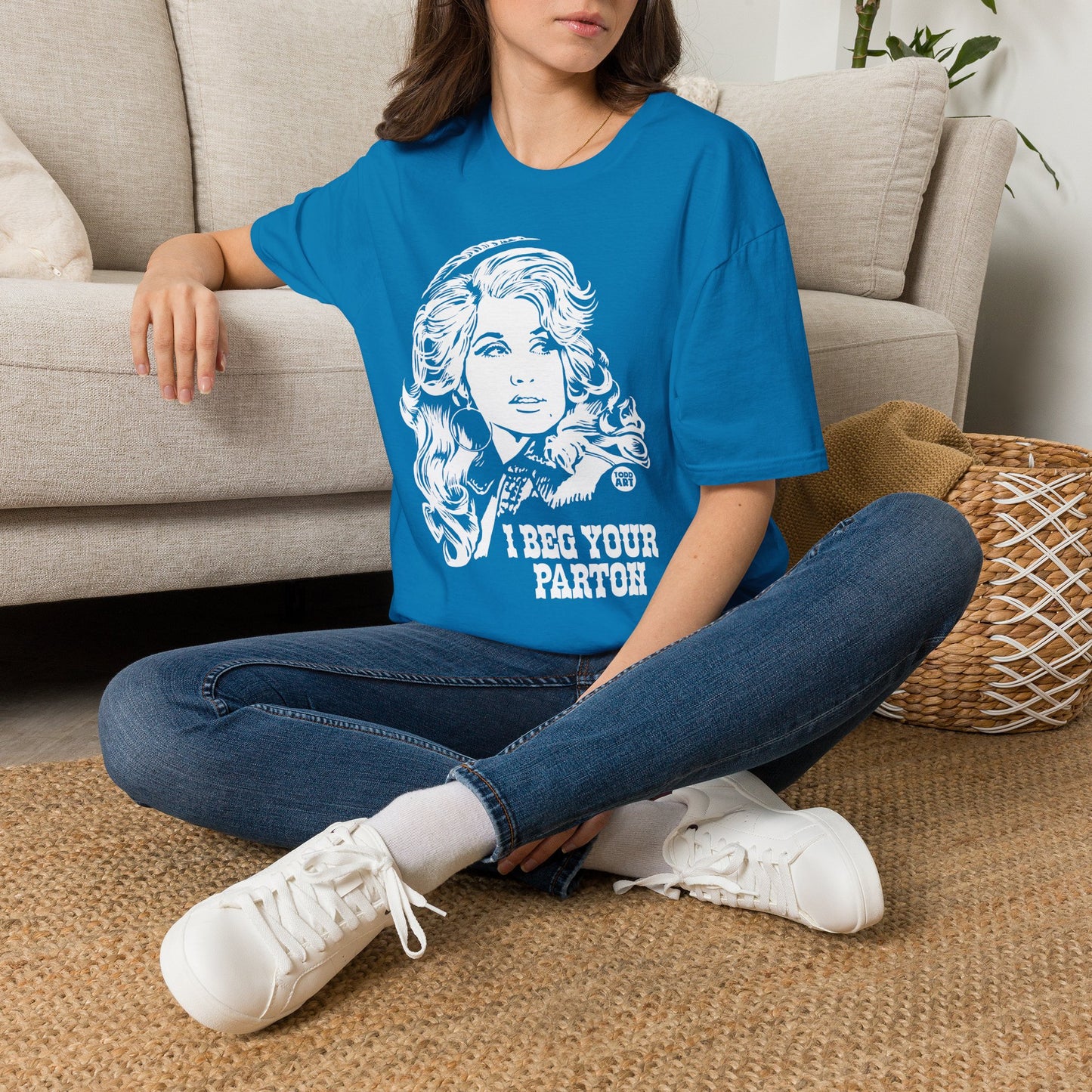 Dolly Parton Portrait T-Shirt — “I Beg Your Parton” Retro Country Graphic Tee