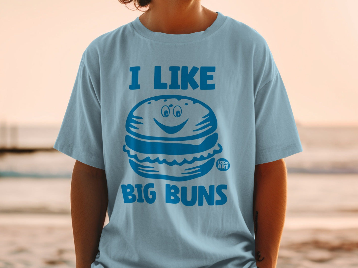I Like Big Buns Graphic Printed T-Shirt
