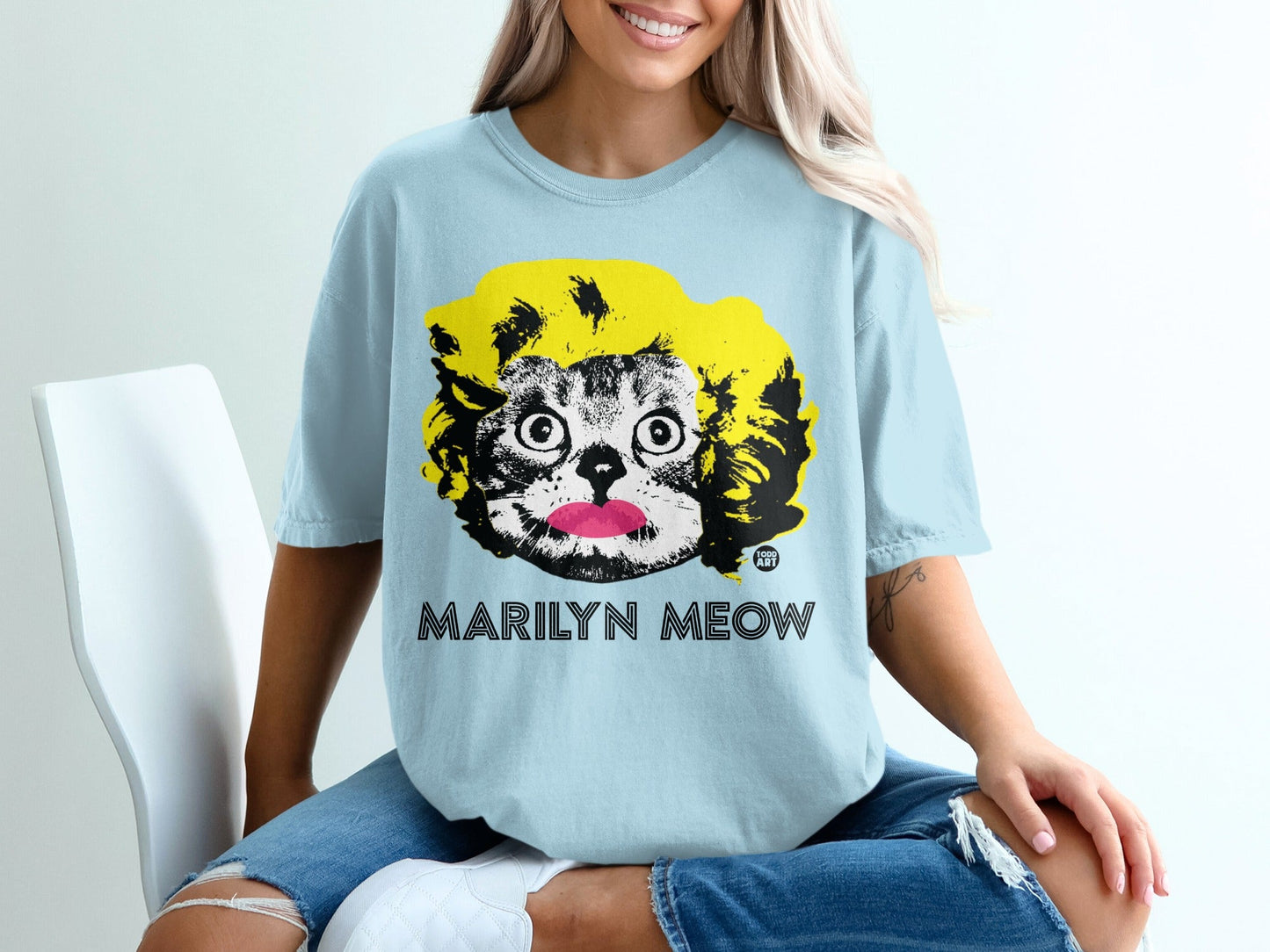 Marilyn Meow Cat Graphic Oversized T-Shirt Product