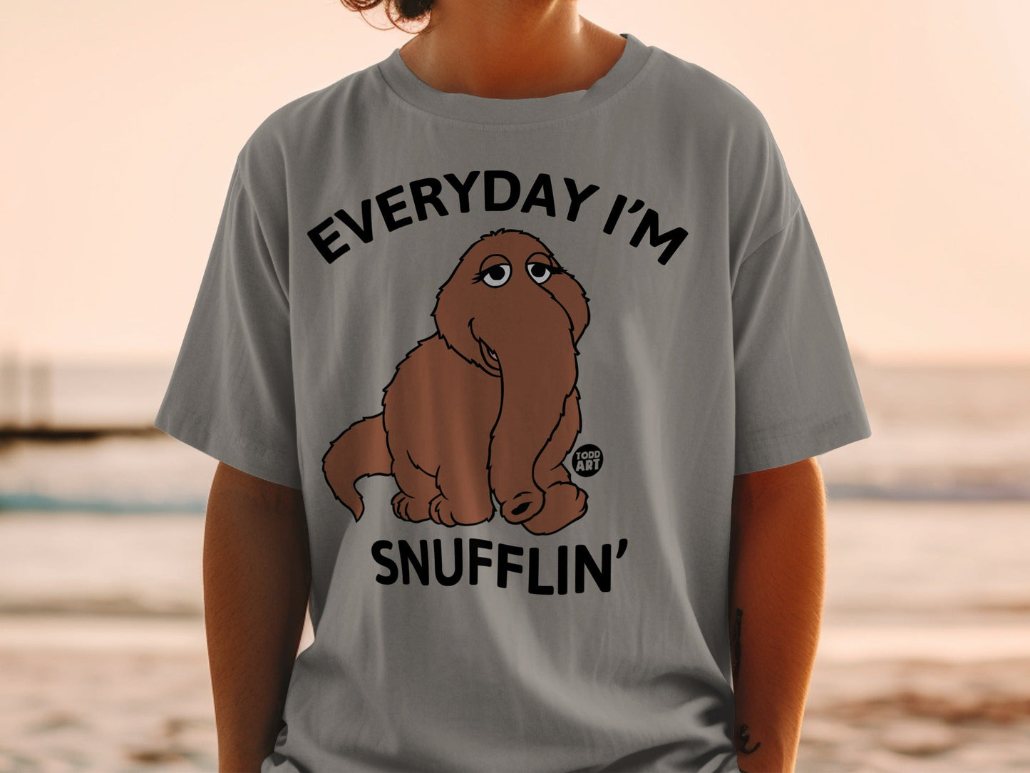 T-shirt with the Muppet Beaker and text "EVERYDAY I'M SNUFFLIN'".
