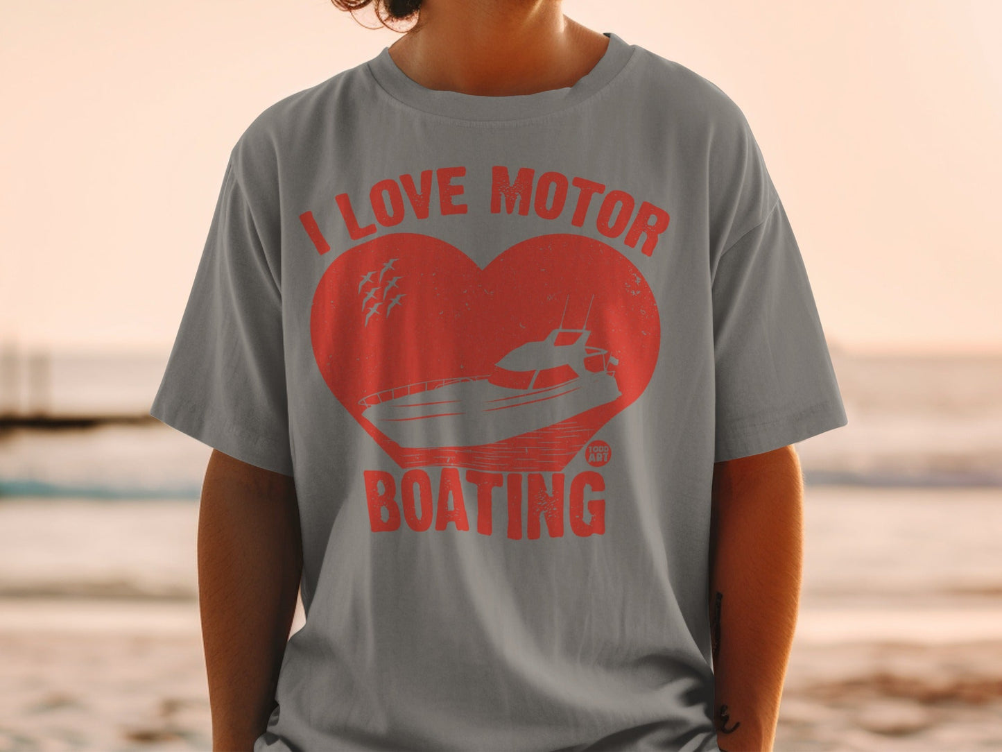 I Love Motor Boating Heart Design T-shirt