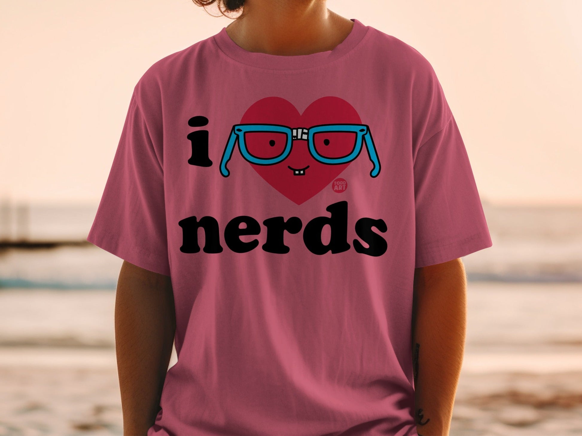 I Heart Nerds with Glasses Graphic T-shirt