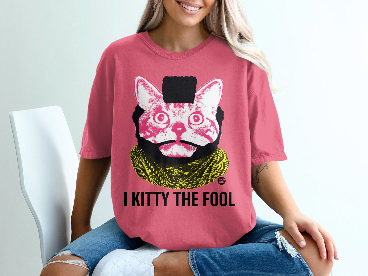 I Kitty the Fool Graphic Print T-shirt