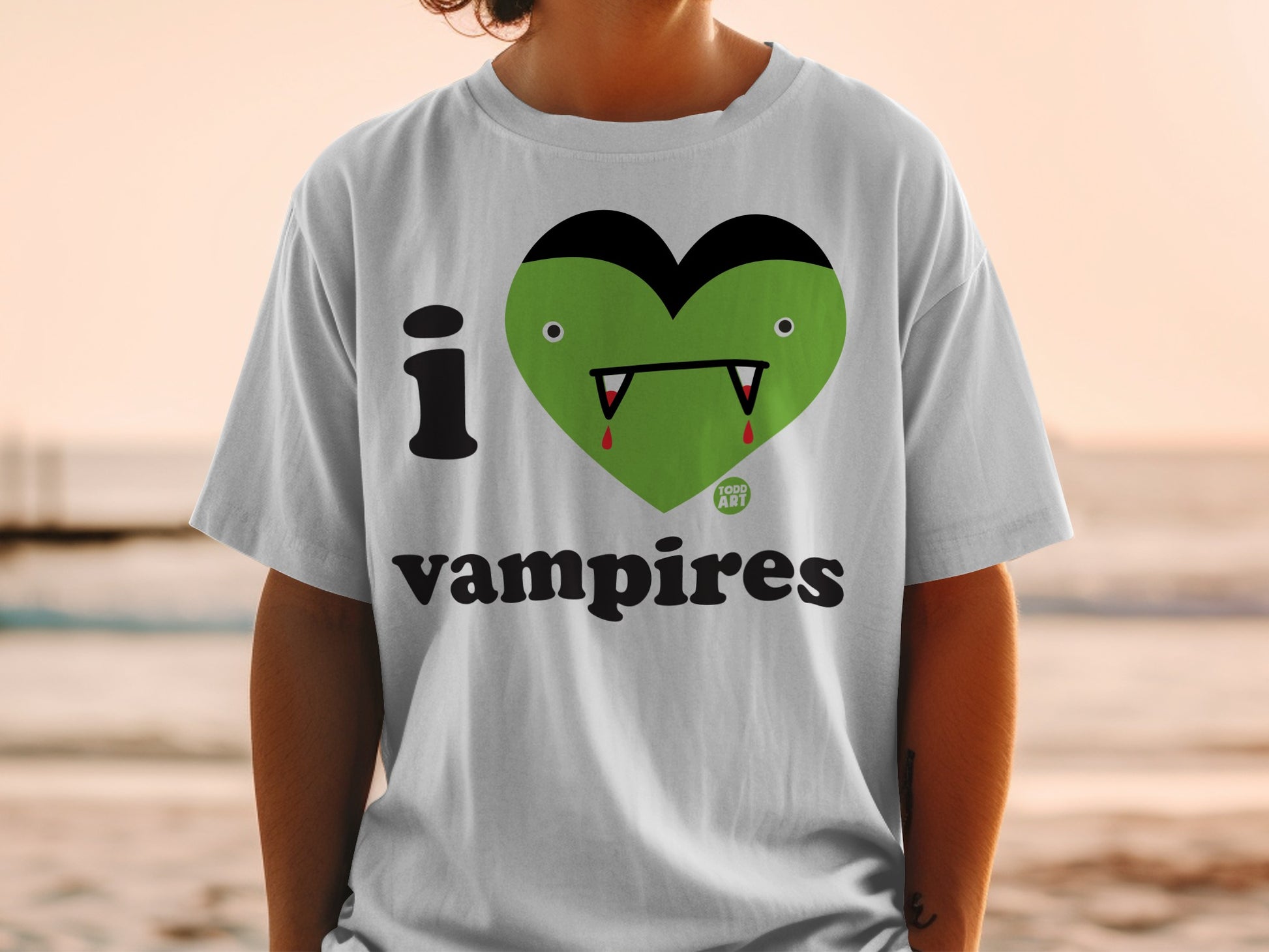 I Heart Vampires Graphic Design T-Shirt