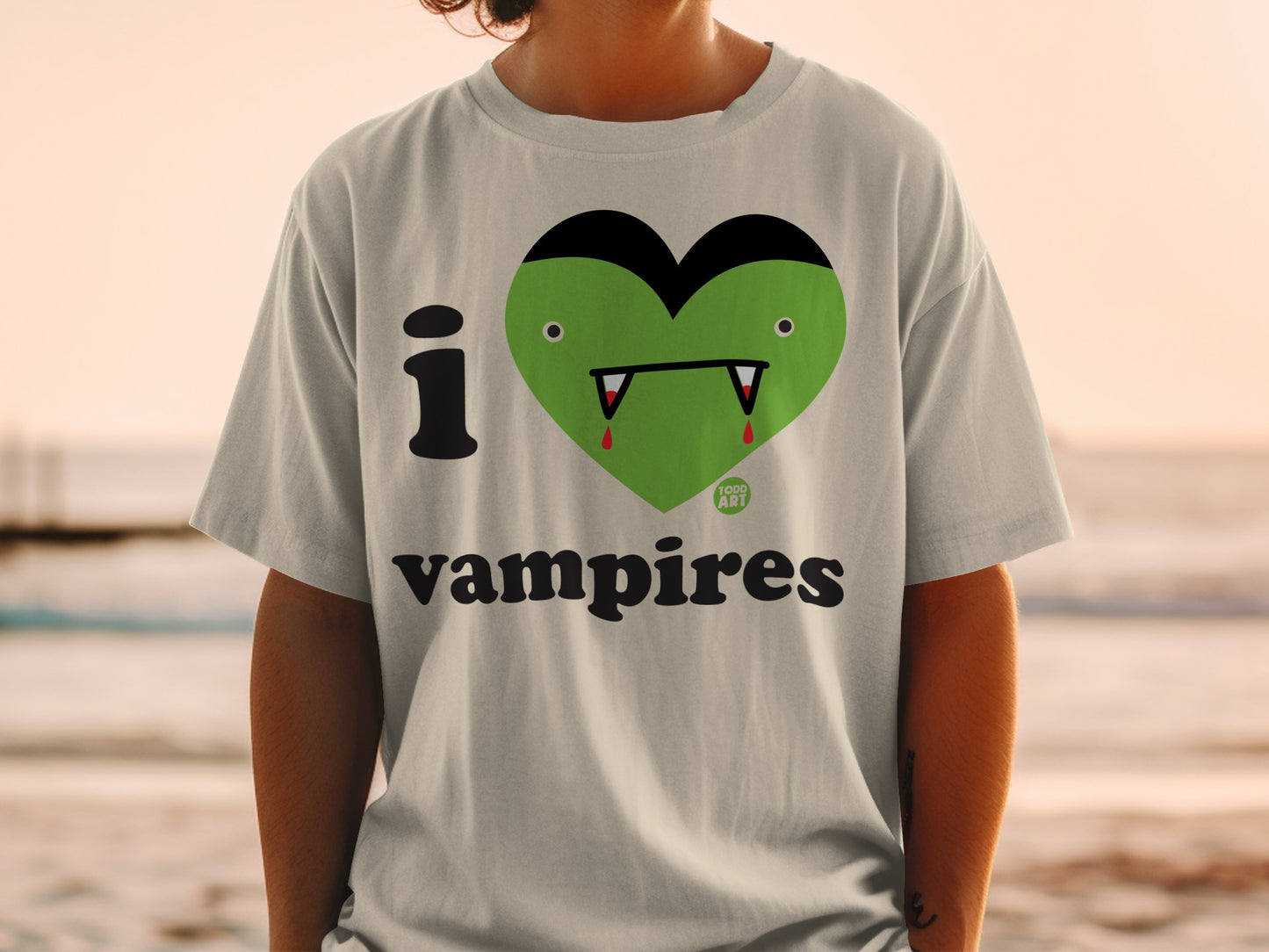 Fun 'I Love Vampires' Graphic T-Shirt for Vampire Fans