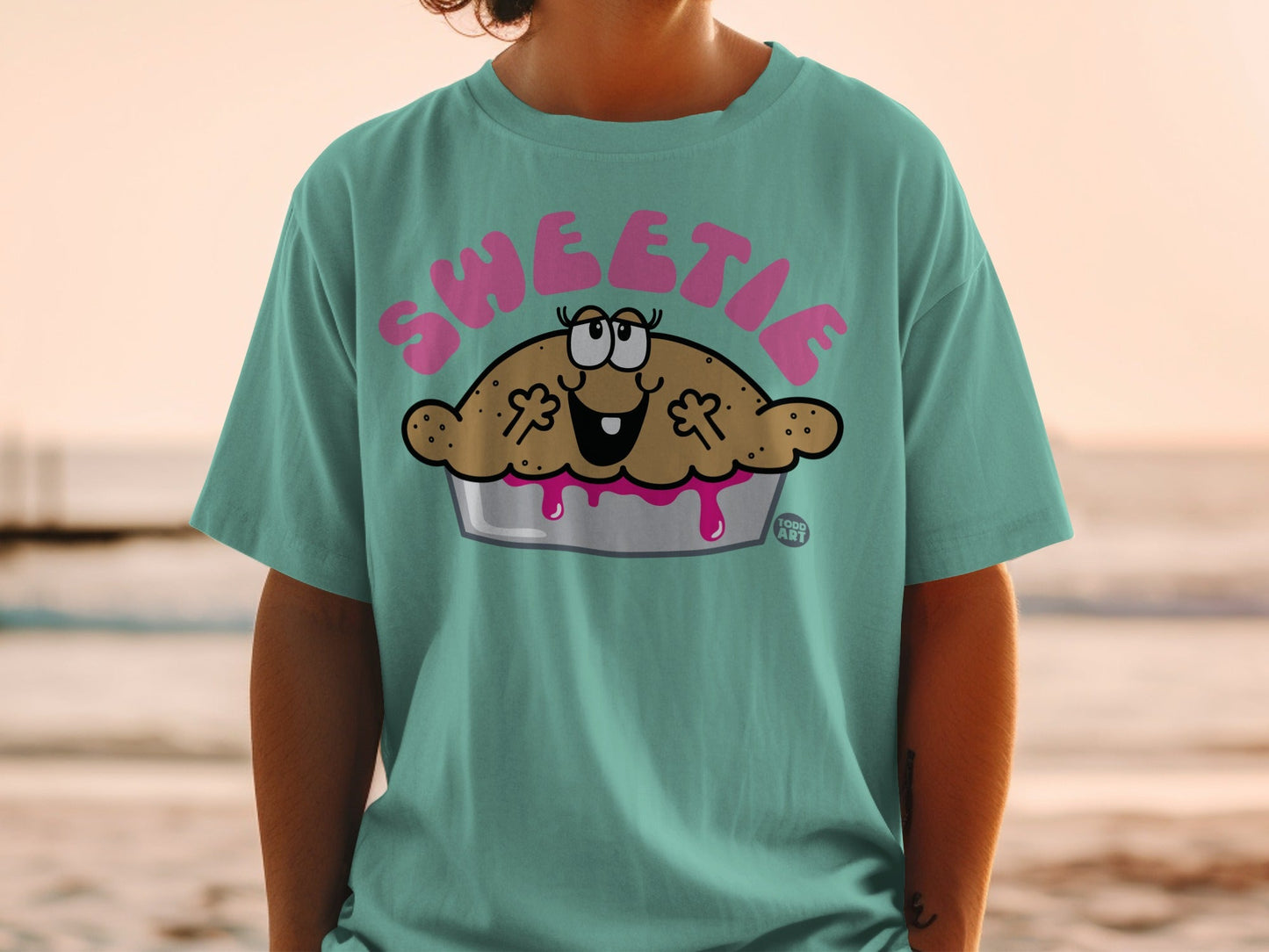 Sweetie Pie Cartoon Graphic Tee Shirt for Casual Wear