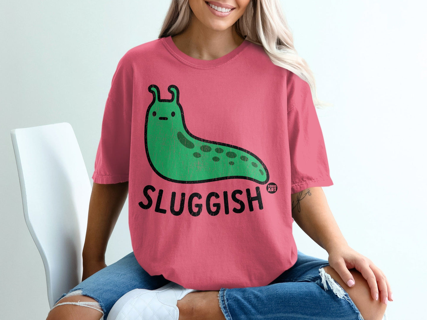 Cute Green Slug Graphic Over-sized Pink T-shirt
