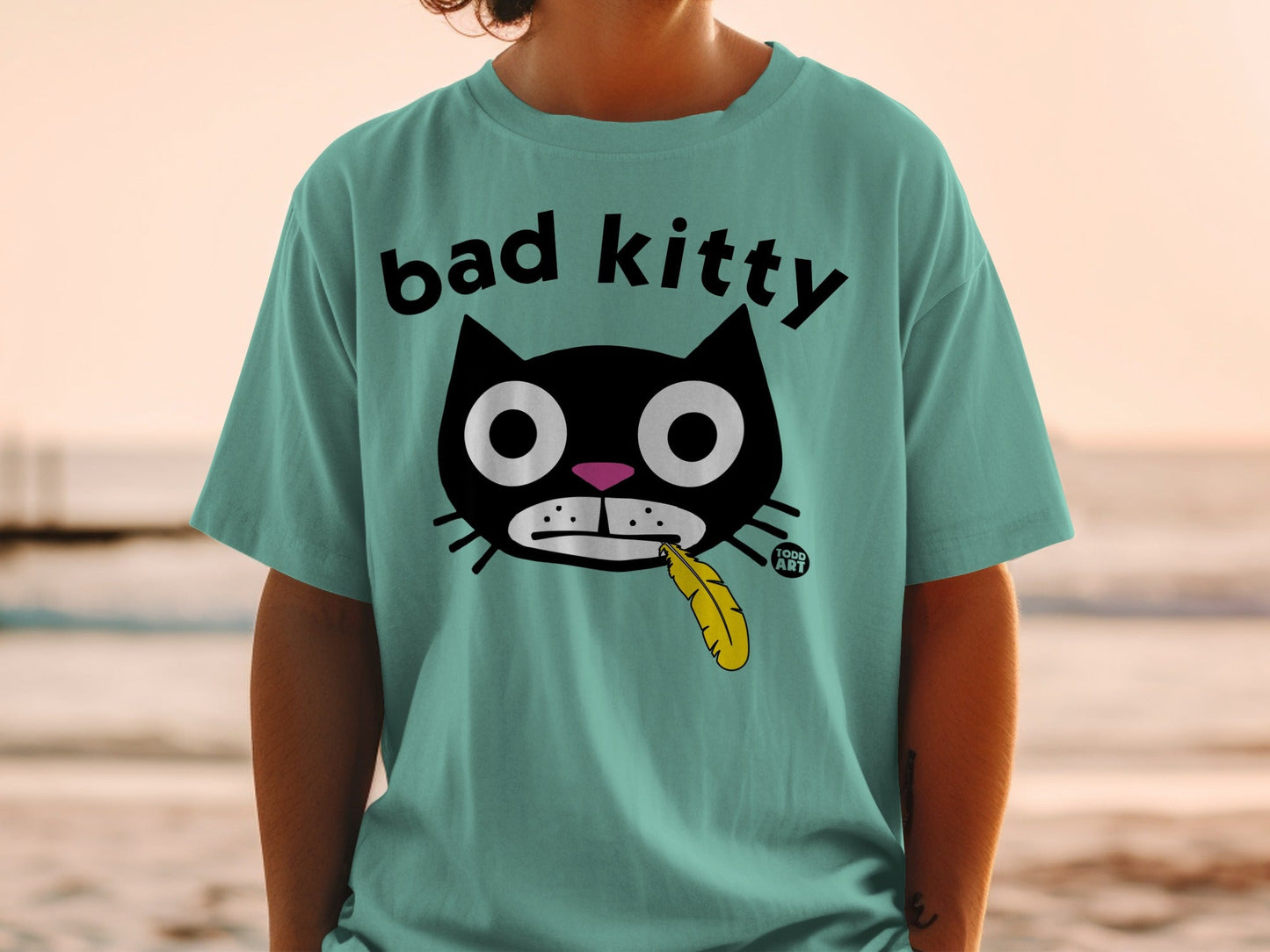Bad Kitty Design Comfortable and Casual T-shirt