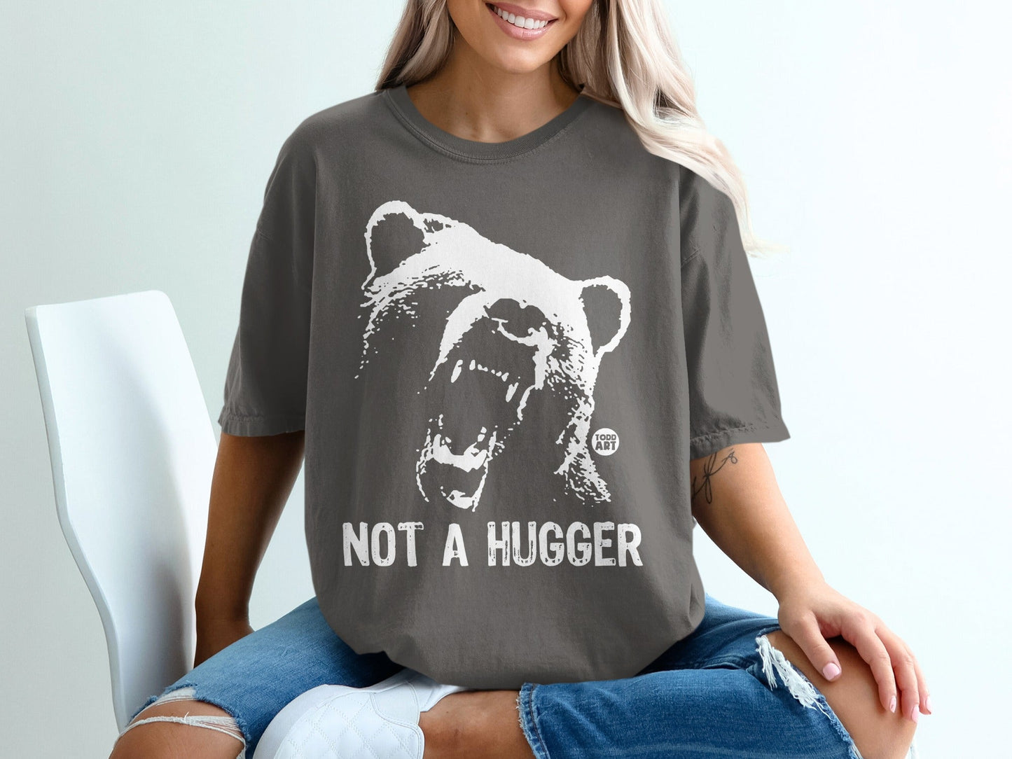 Not a Hugger Graphic Bear Print T-shirt