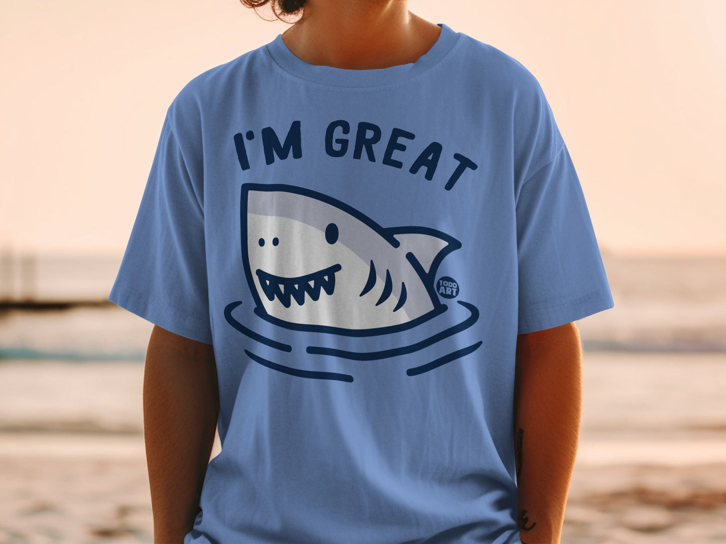 T-shirt with a smiling shark and the words "I'M GREAT"
