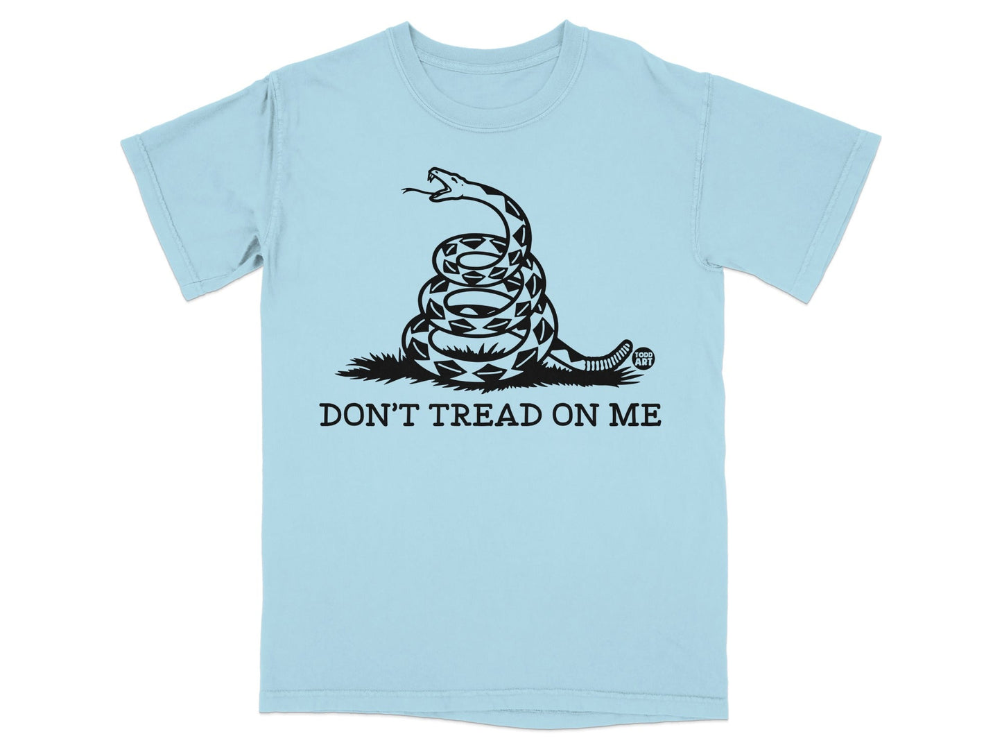 Light blue t-shirt with coiled snake and "Don't Tread On Me" text.