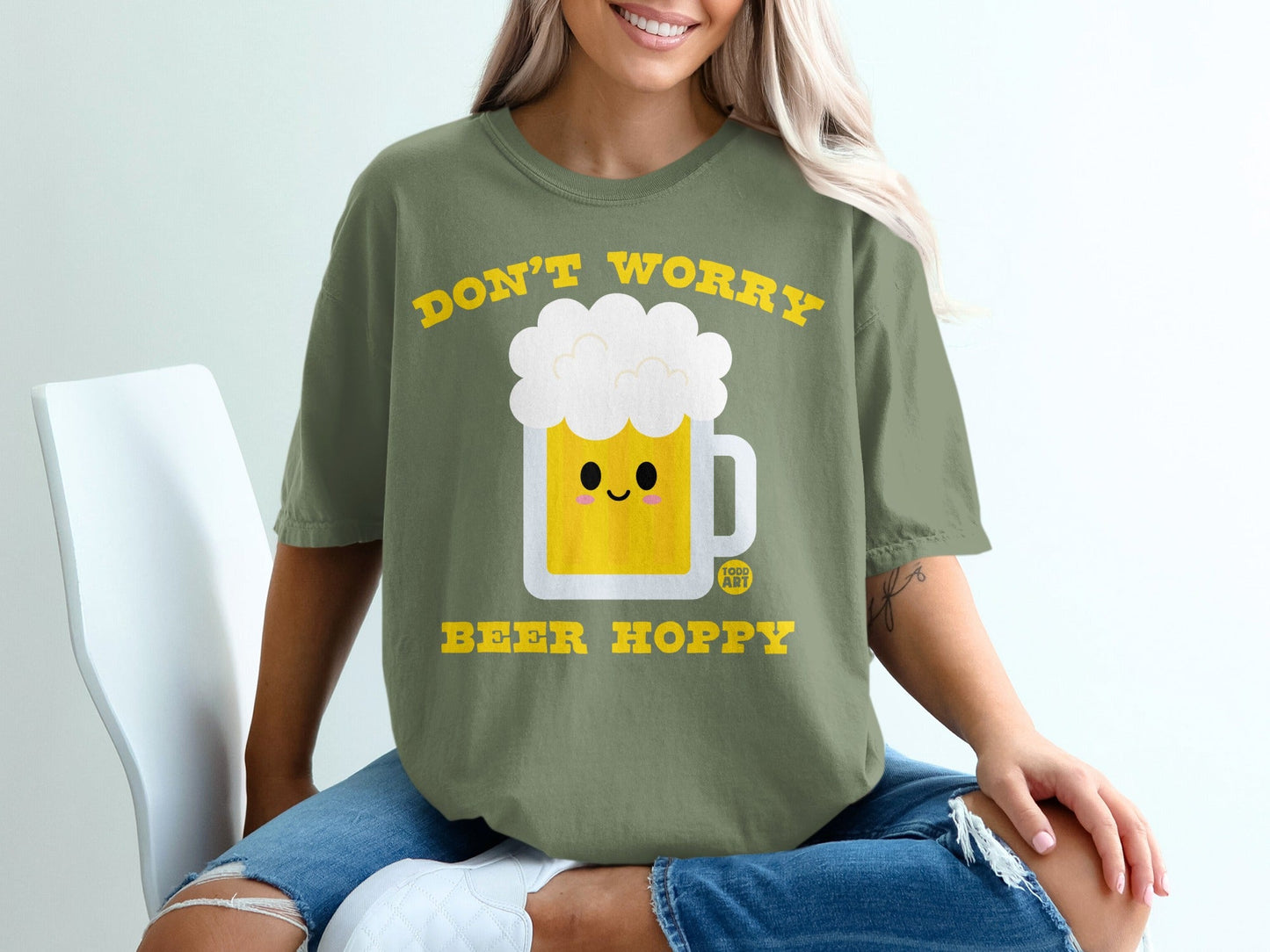 Don't Worry Beer Hoppy Illustrated Mug T-shirt
