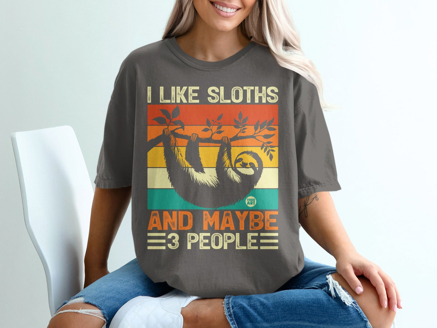 T-shirt with sloth graphic and text "I like sloths and maybe 3 people".