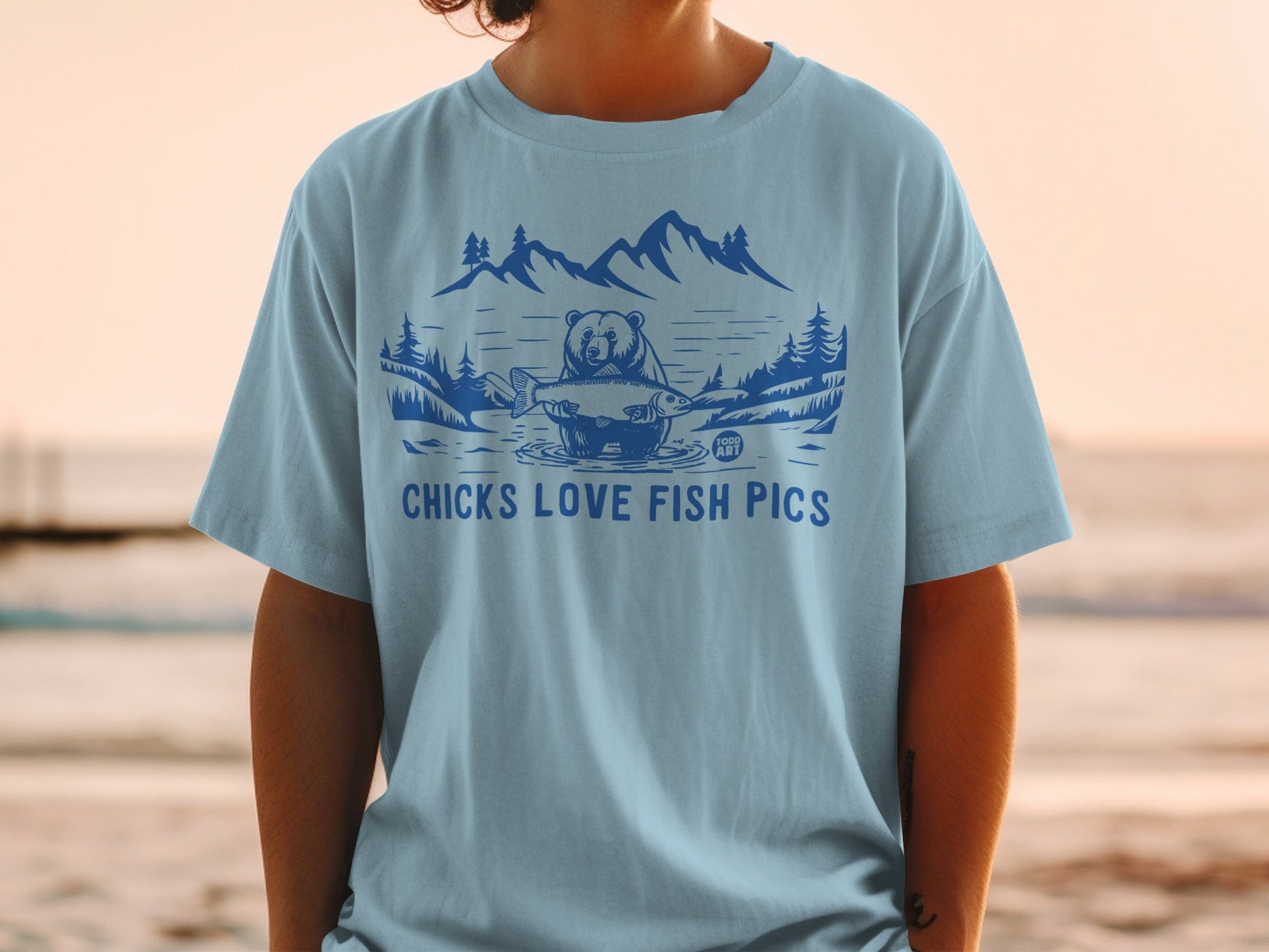 Chicks Love Fish Pics Bear Catching Fish Graphic T-Shirt