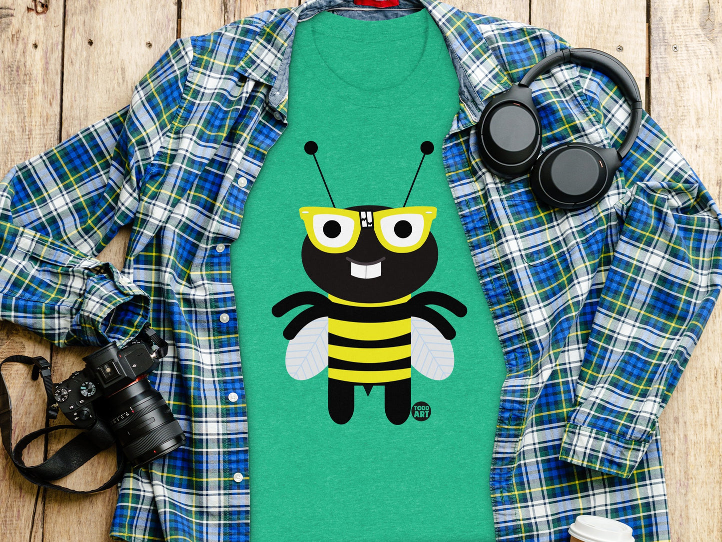 Cute Bumblebee Character Design Green T-Shirt