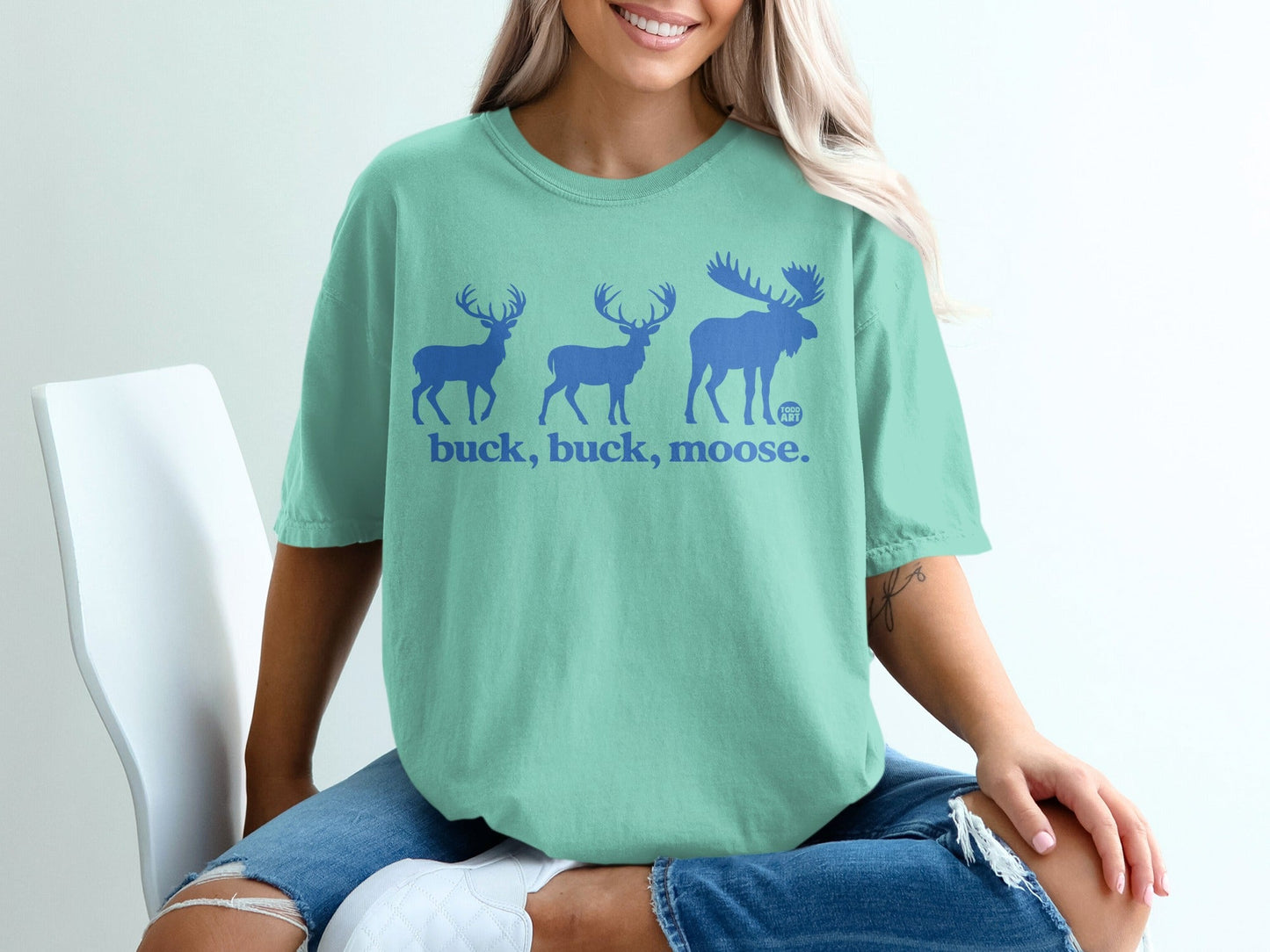 Buck Buck Moose Funny Wildlife Graphic T-shirt