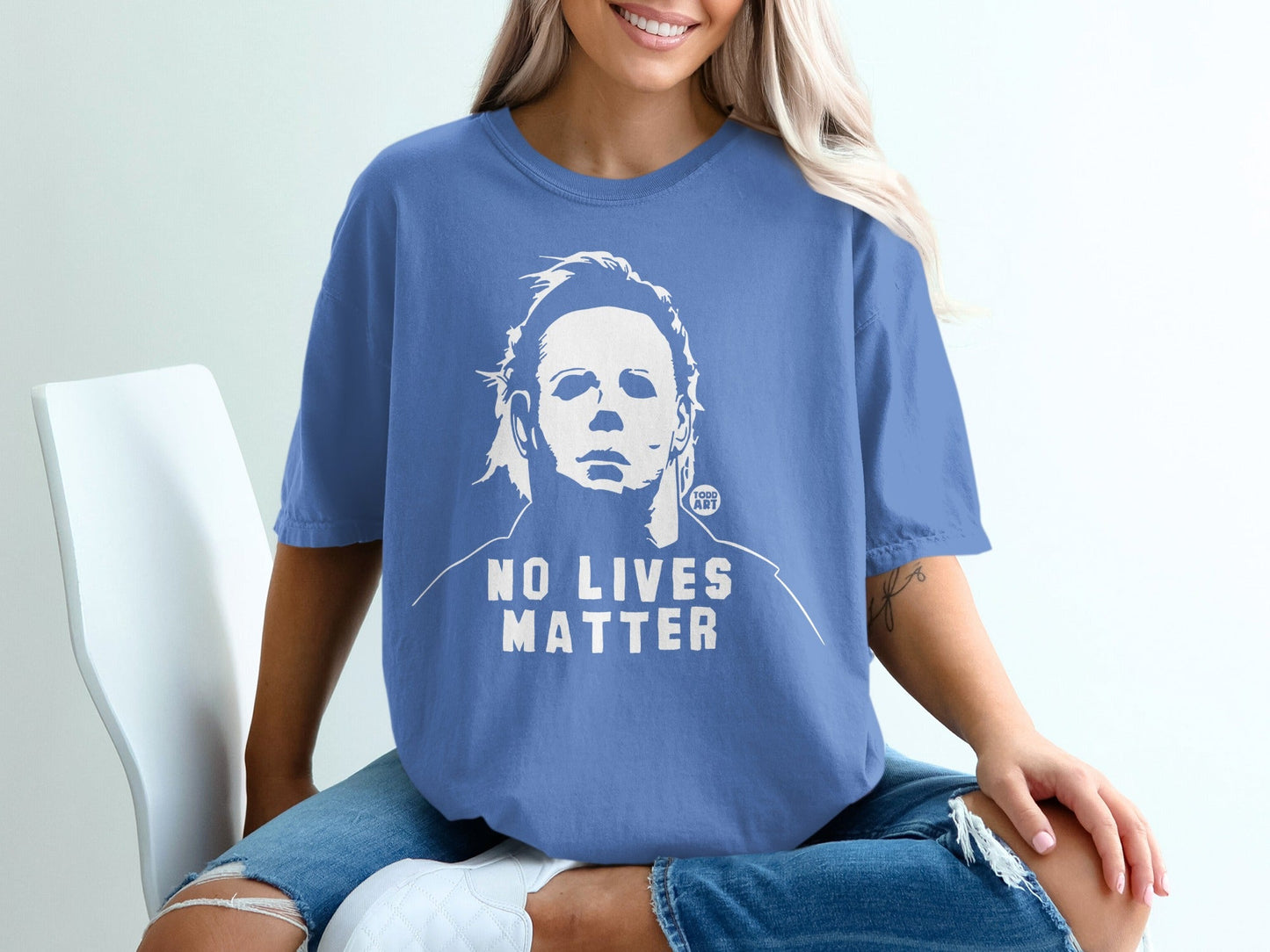 Michael Myers graphic t-shirt with "NO LIVES MATTER" text.