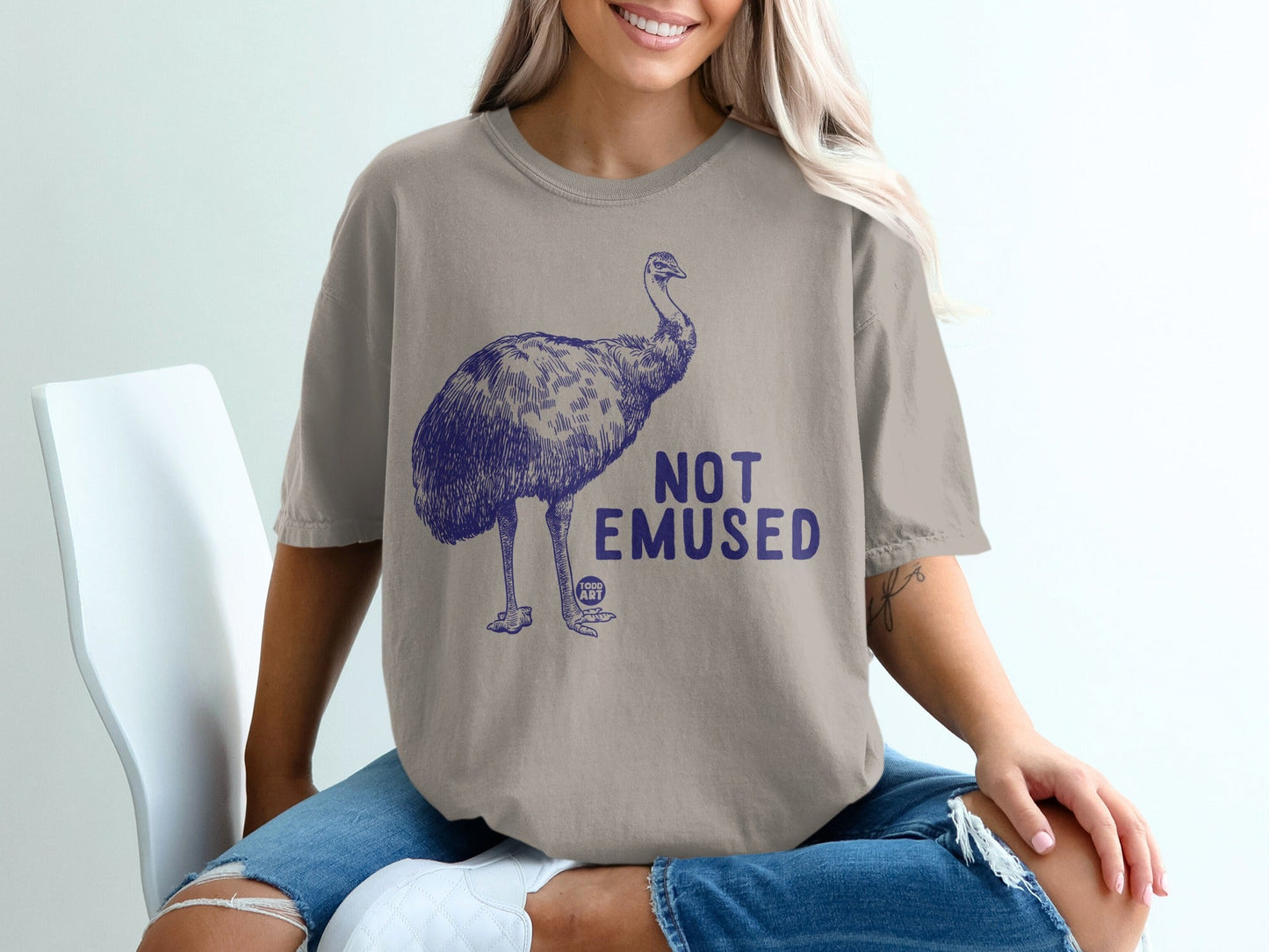 Not Emused Funny Ostrich Graphic T-shirt