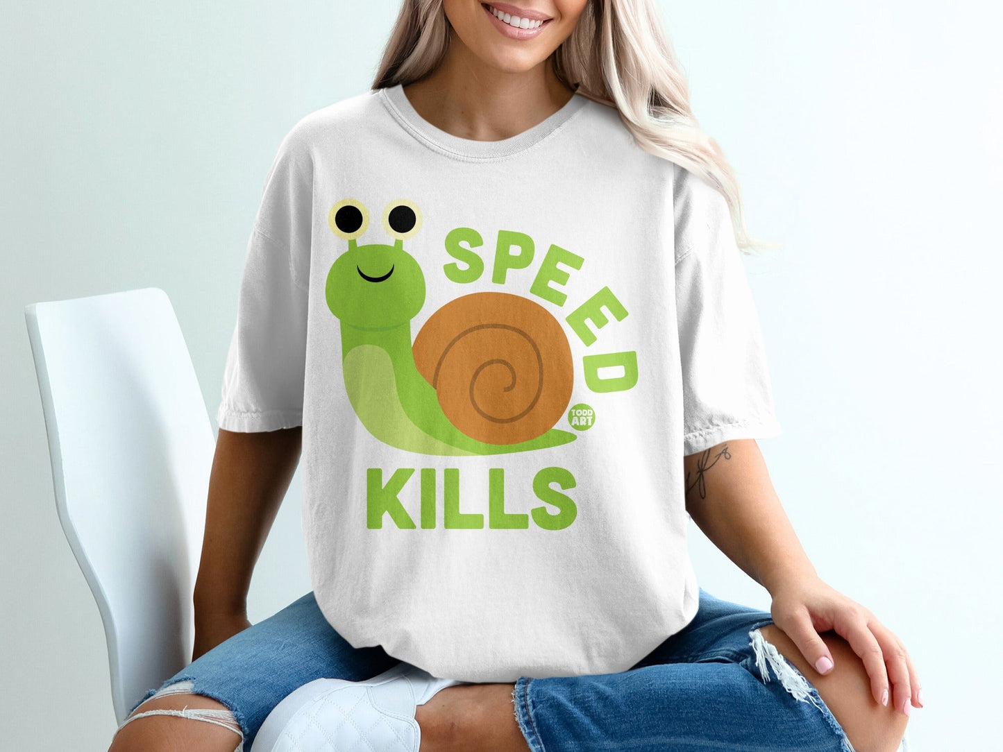 Speed Kills Snail Design Funny Graphic T-Shirt