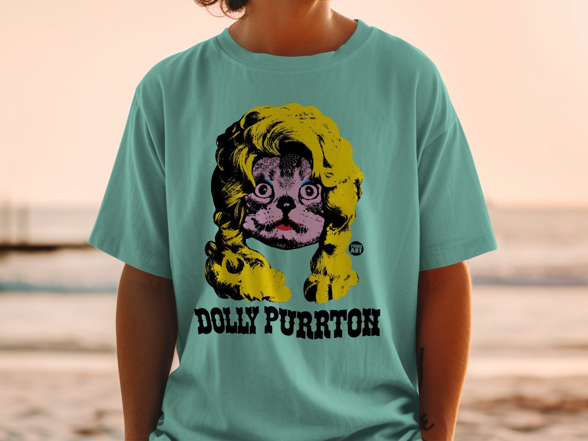 Dolly Purrton Graphic Unisex T-Shirt