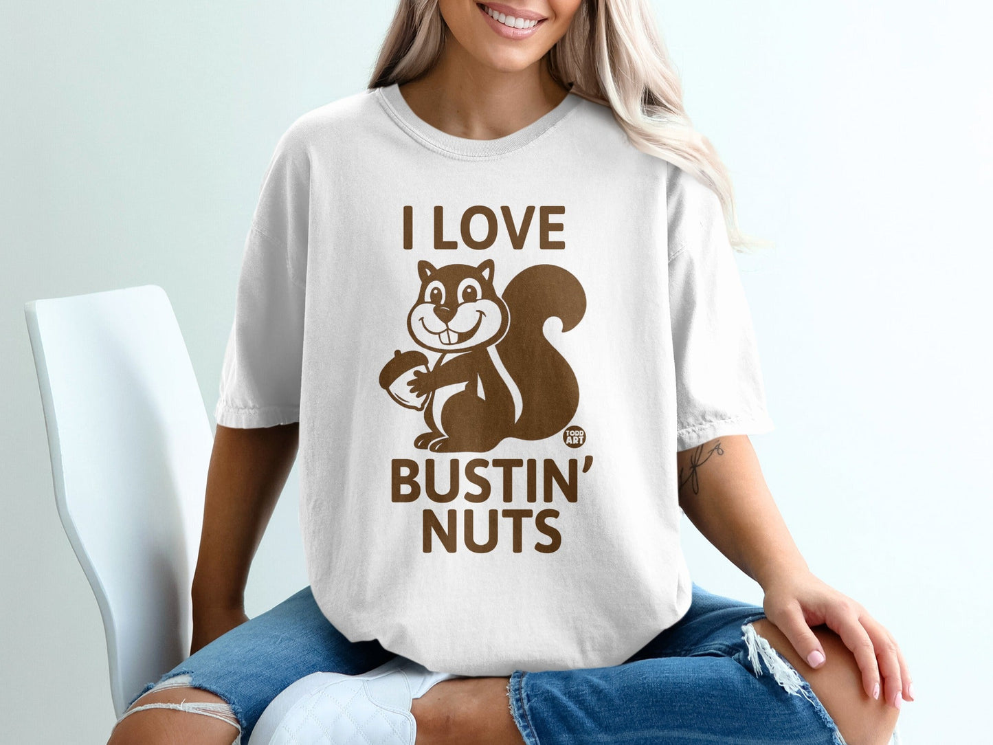 Funny Squirrel T-Shirt, I Love Bustin' Nuts Acorn Tee, Humorous Animal Pun Shirt, Sarcastic Fall Autumn Shirt, Squirrel Lover Gift T-Shirts