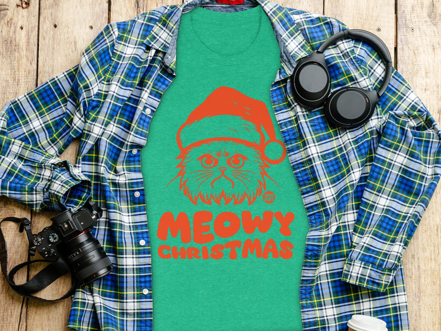 Meowy Christmas Cat with Santa Hat Funny Shirt