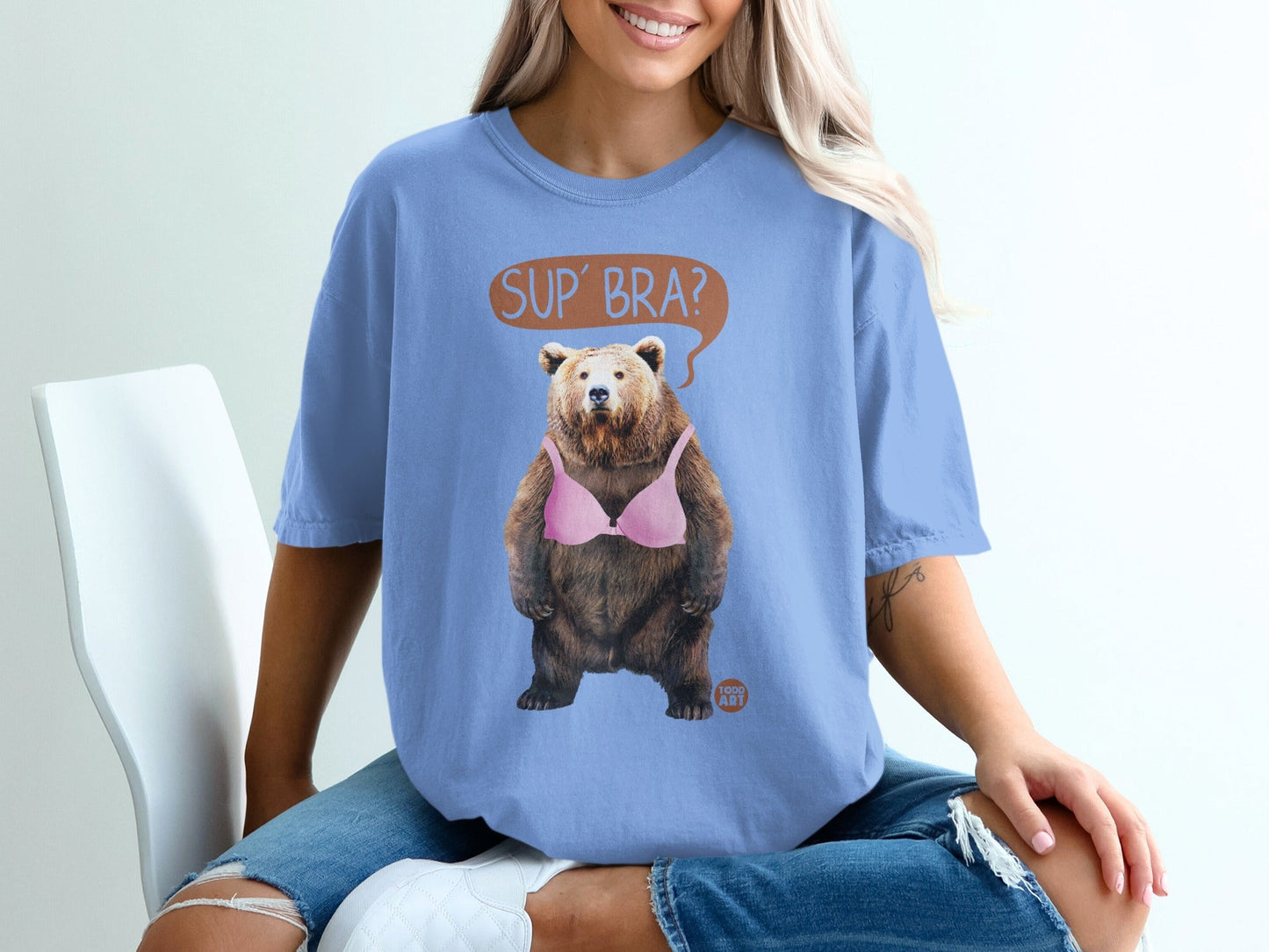 Sup' Bra Bear Print Funny Graphic T-Shirt