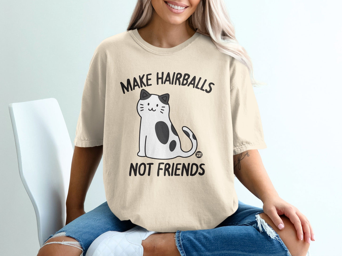 Make Hairballs Not Friends Cat Print T-shirt