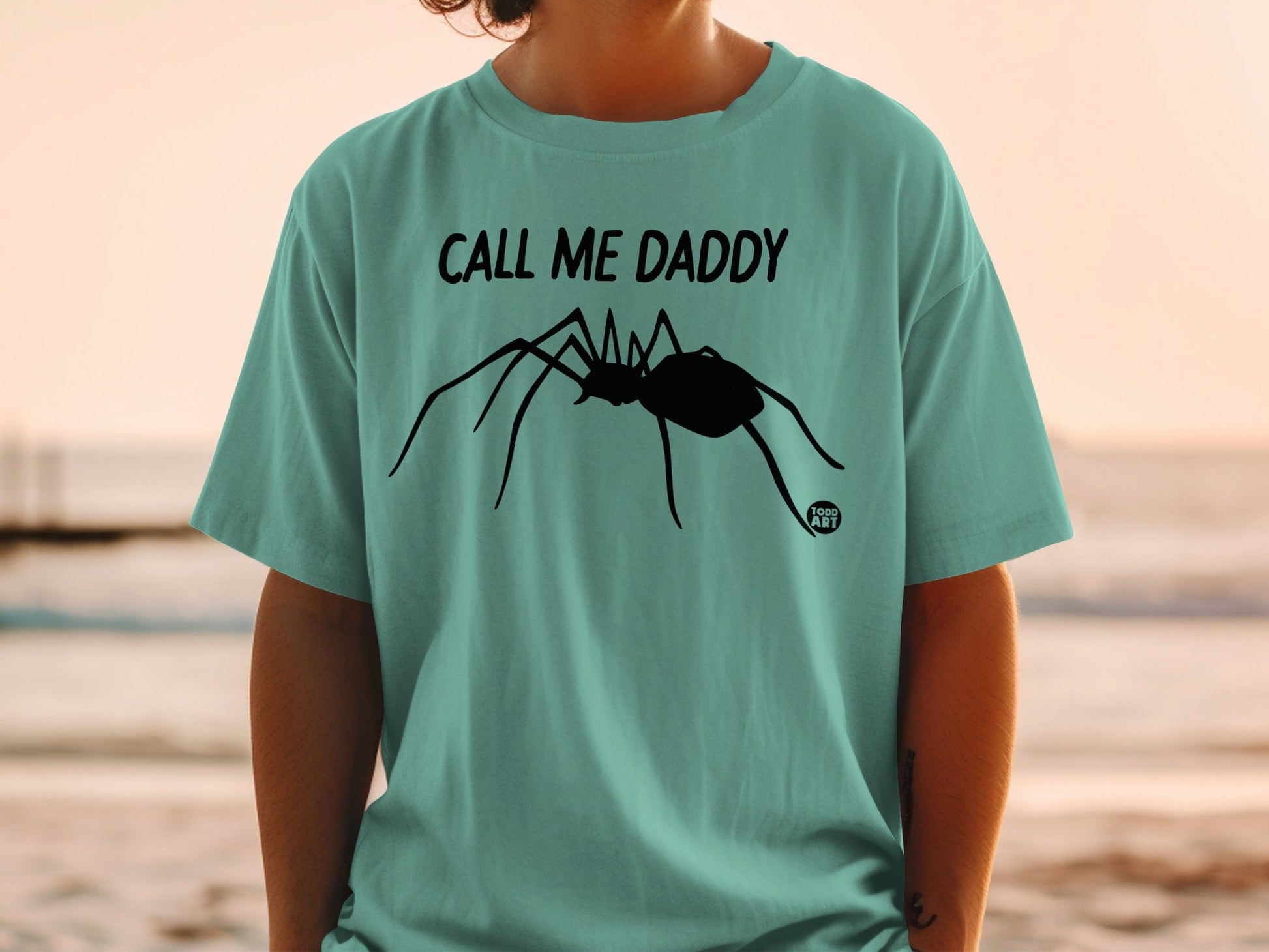 Call Me Daddy Spider Graphic Casual Tee