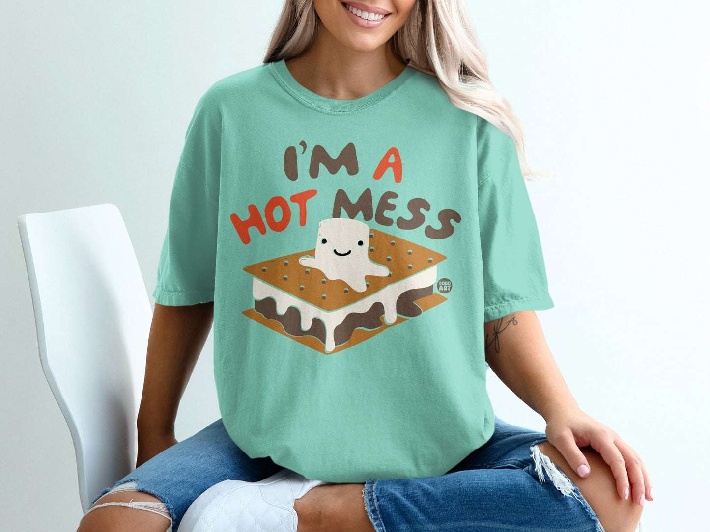 Fun 'I'm A Hot Mess' Graphic Tee with Cute Marshmallow