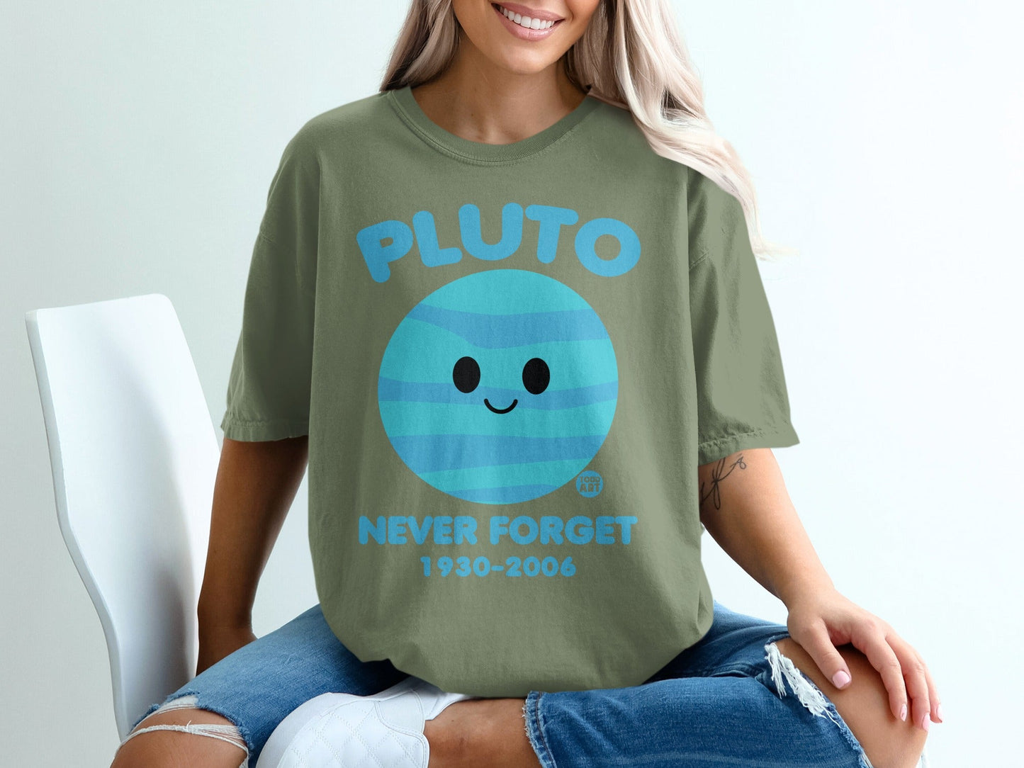 Pluto Never Forget 1930-2006 Graphic T-Shirt