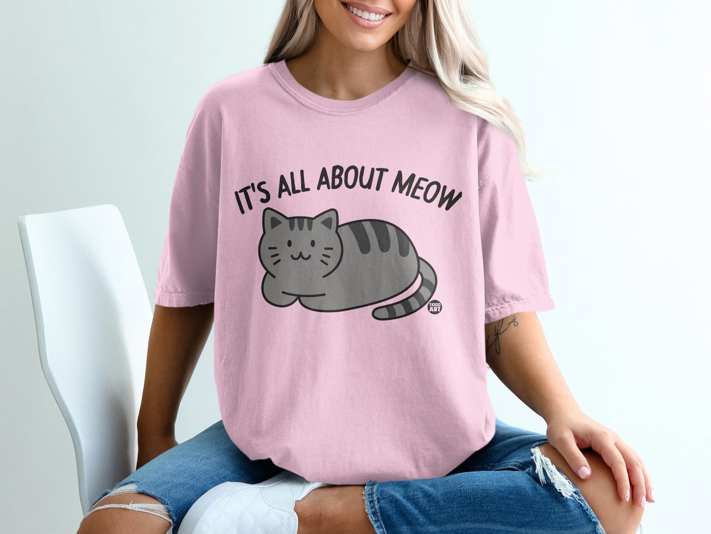 It's All About Meow Cat Graphic T-Shirt Apparel