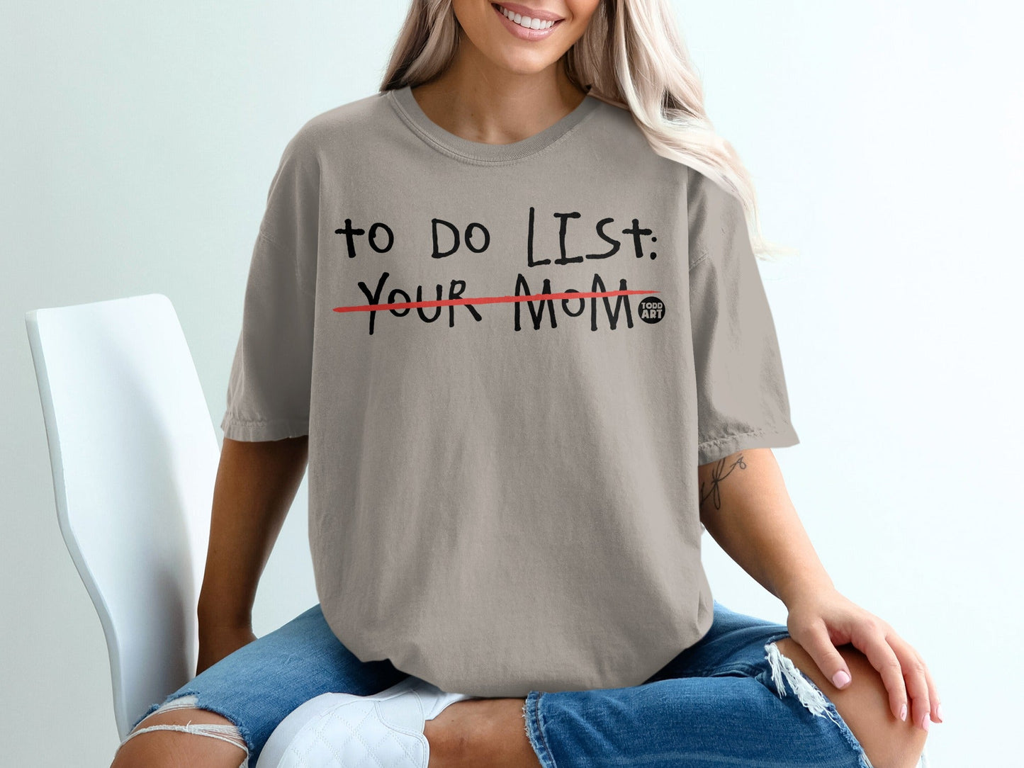 Gray t-shirt with "To Do List: Your Mom" and "Food Art" logo.