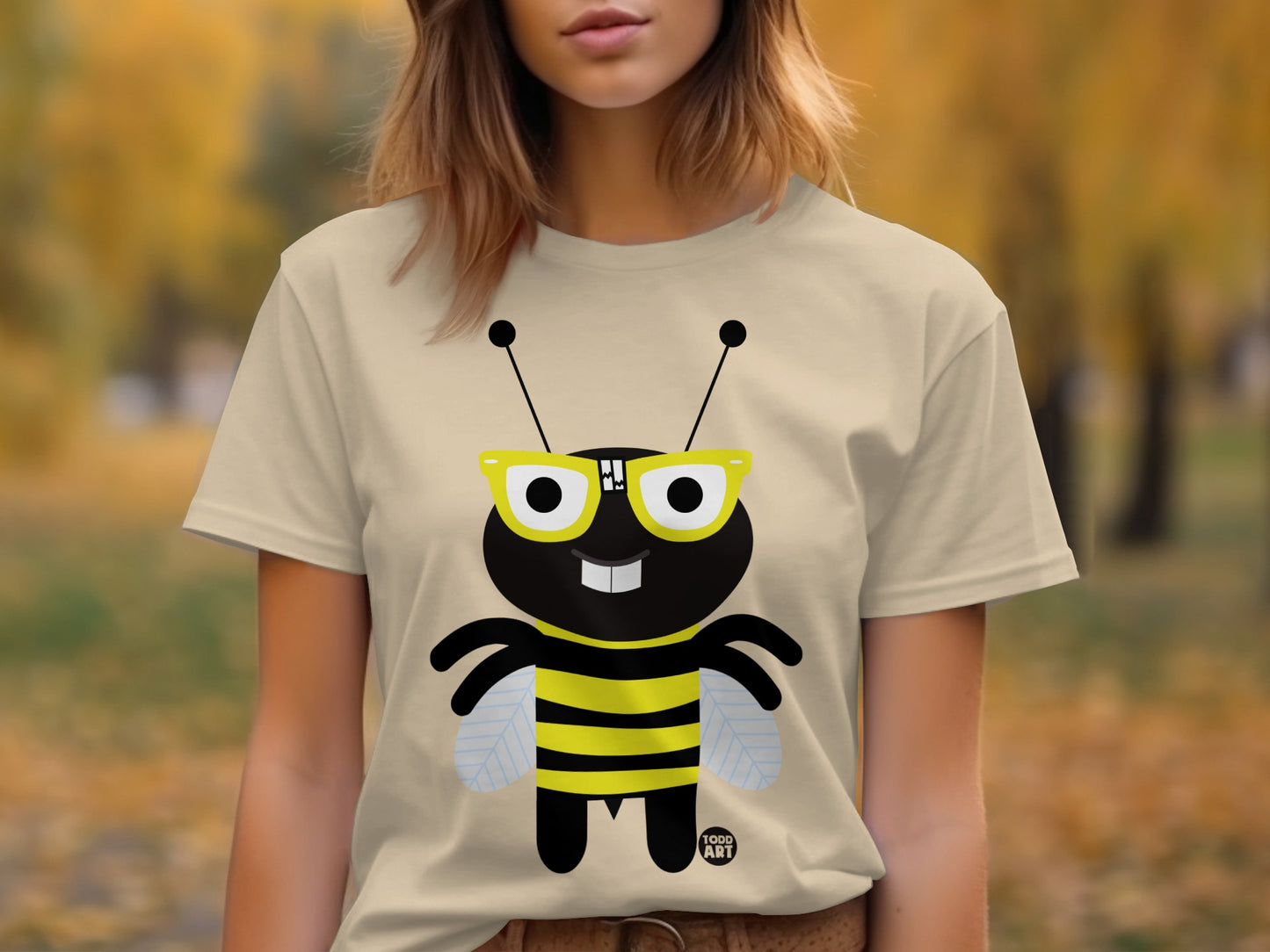 Cute Cartoon Bee Graphic Tee for Casual Wear