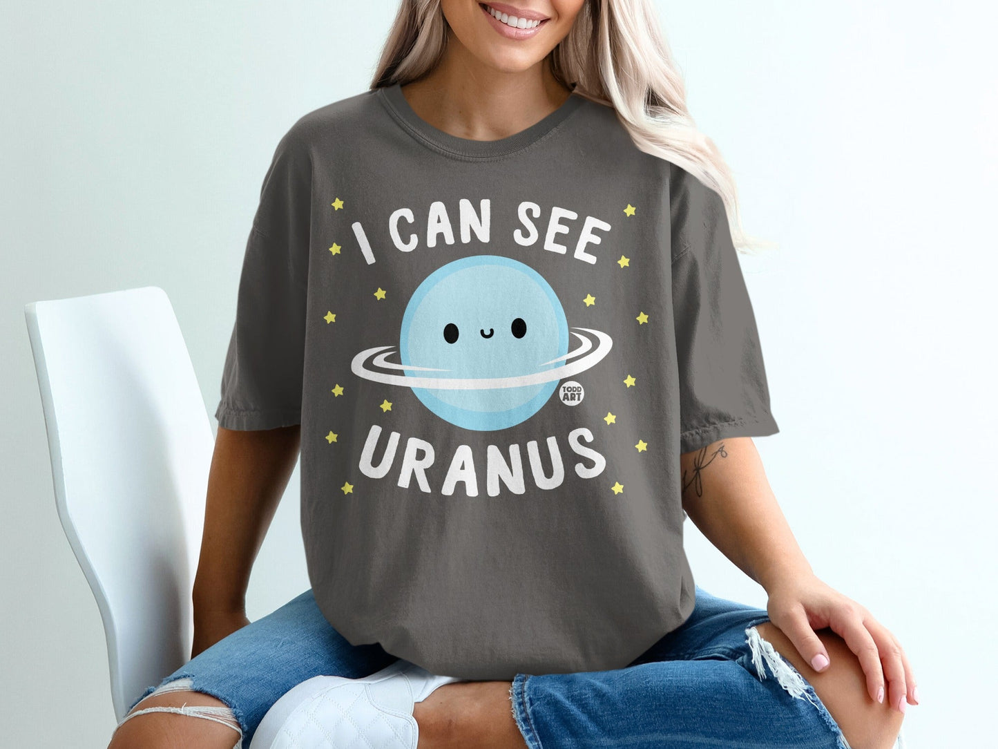 I Can See Uranus Cute Planet Design T-Shirt