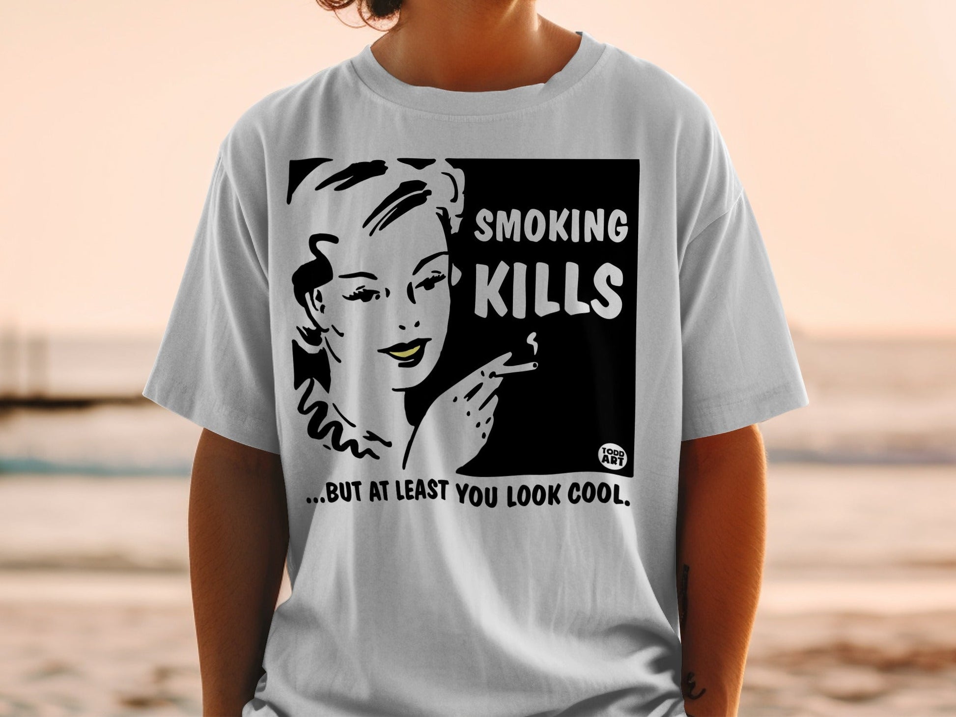T-shirt with retro graphic: "SMOKING KILLS... BUT AT LEAST YOU LOOK COOL."