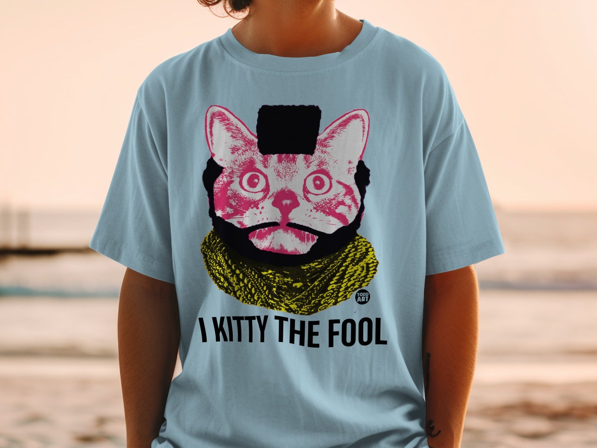 I Kitty The Fool Retro Cat Design Graphic T-Shirt